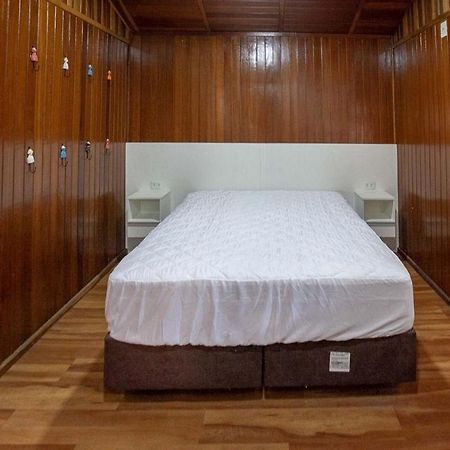 Moreira Casa Com Churrasqueira E Ar-Condicionado Убатуба Экстерьер фото